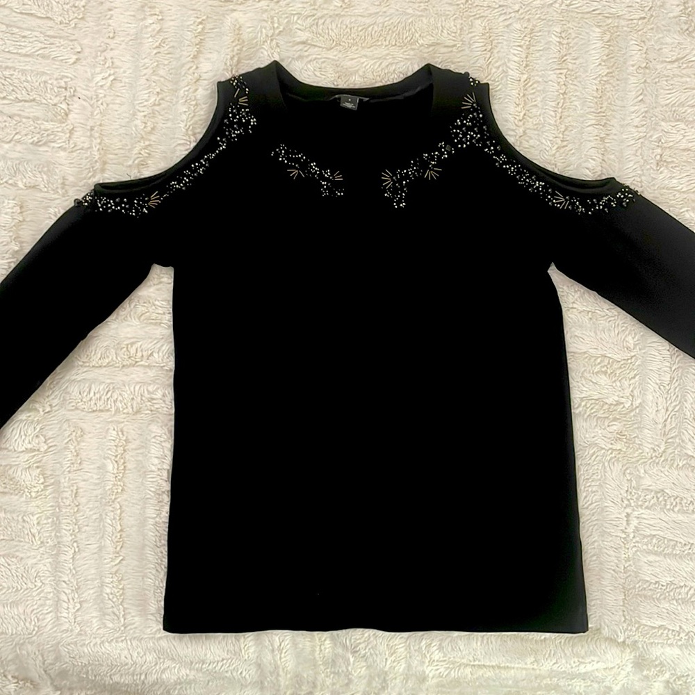 Black cold shoulder long sleeve shirt